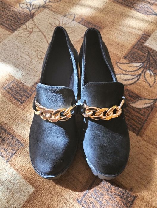 Sprzedam buty rozmiar 38 nowe bez metki