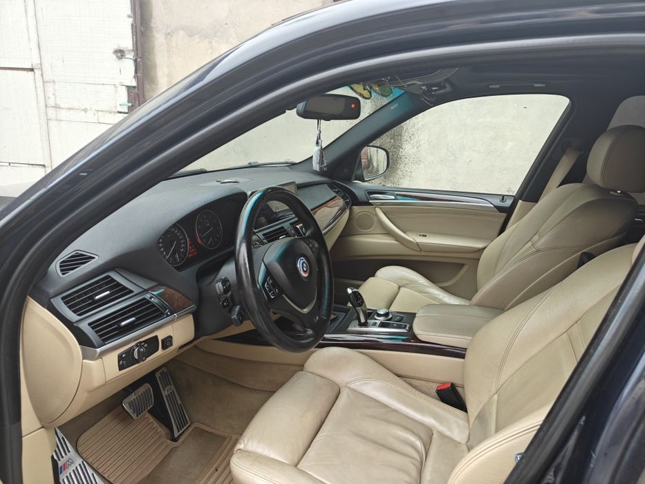 Продам BMW x5 e70