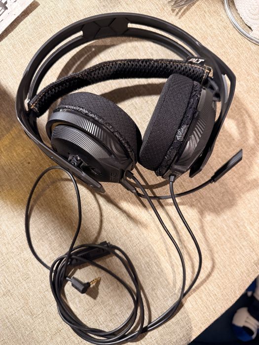 Headset Gaming Plantronics RIG 400 – Praticamente sem uso