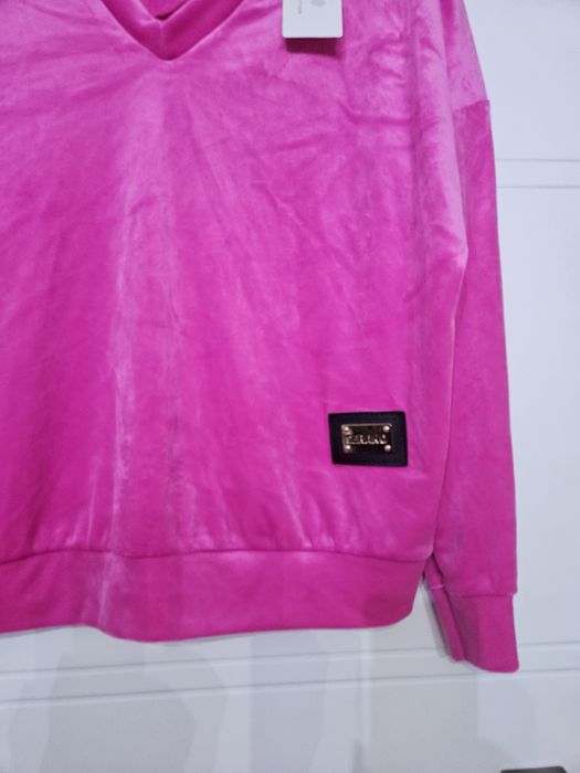 Kąplet, różowy  dres.