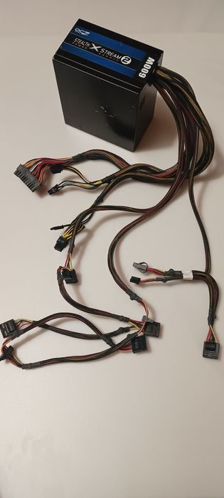 Zasilacz komputerowy OCZ 600W