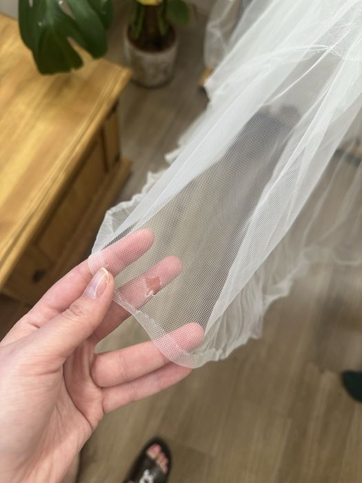 Suknia ślubna „The One” + dwa welony