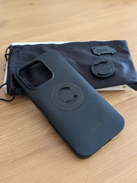 Capa iPhone 16 Pro SP Connect SPC+ igual a nova