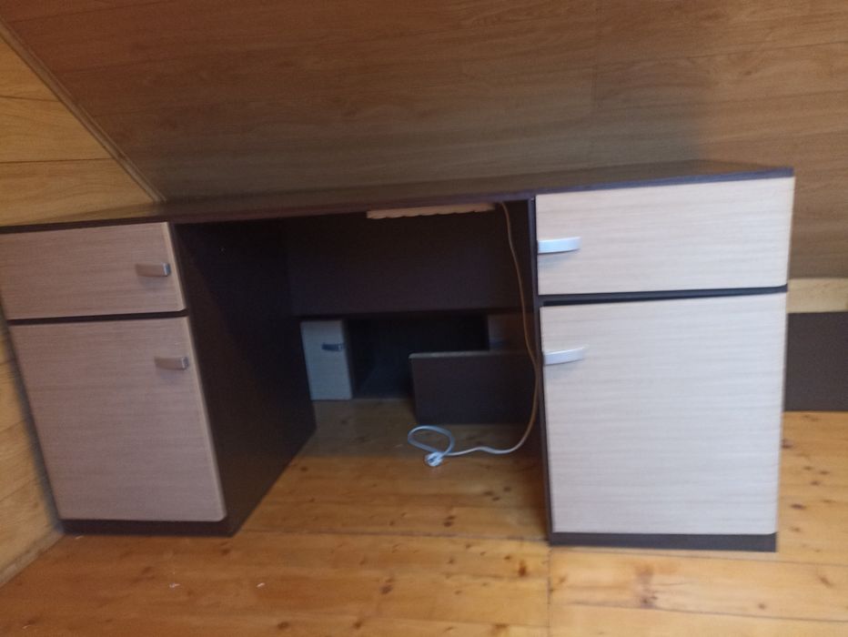 Biurko z 2 szafkami i 2 szufladami 160x65x75