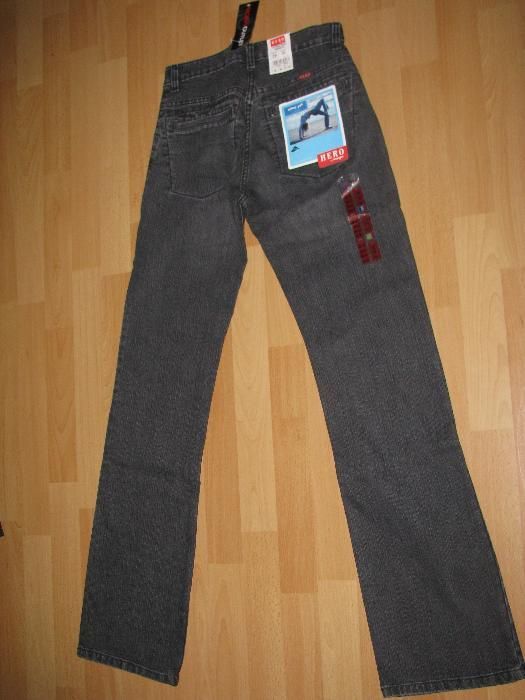 Wrangler Hero spodnie jeans z wysokim stanem - W27-36 x L33