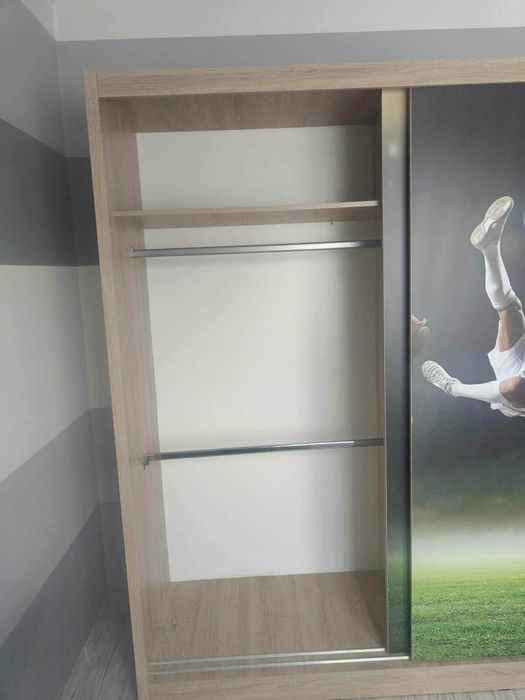 Szafa przesuwna,biurko, łóżko