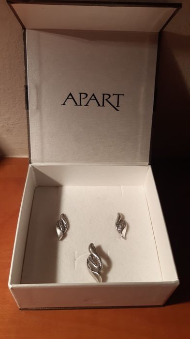 Apart srebrny zestaw zawieszka z kolczykami, cyrkonie