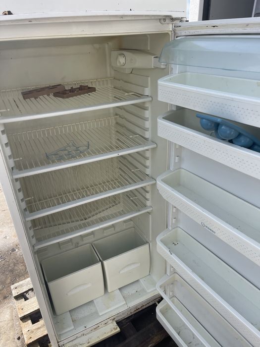 Frigorifico indesit usado