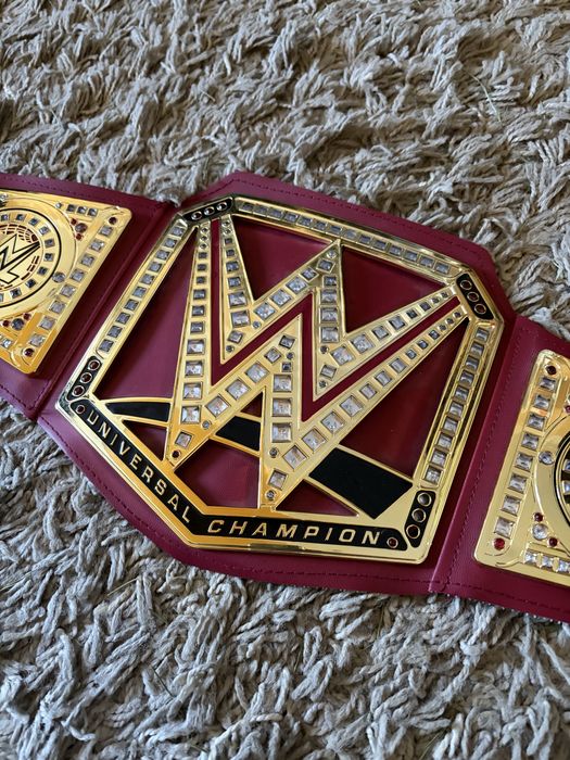 WWE пояс арена Raw