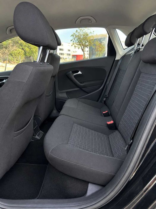 Carro impecável sempre bem estimado