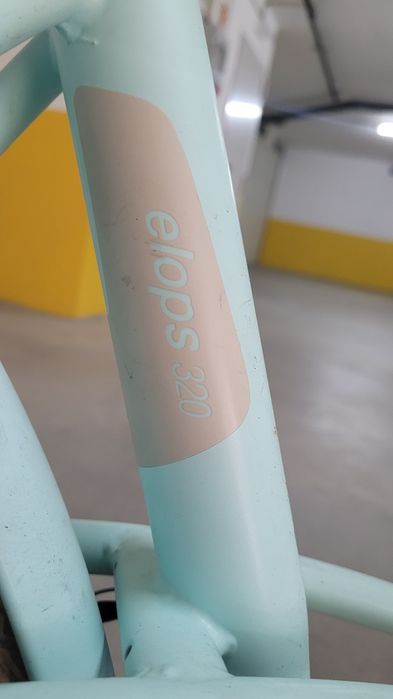 Bicicleta B-Twin Elops 320