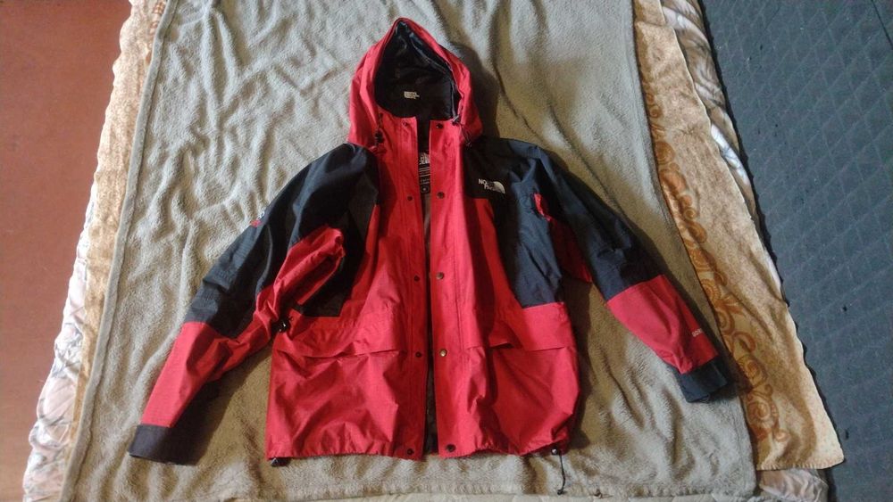 The North Face Goretex Summit Series
