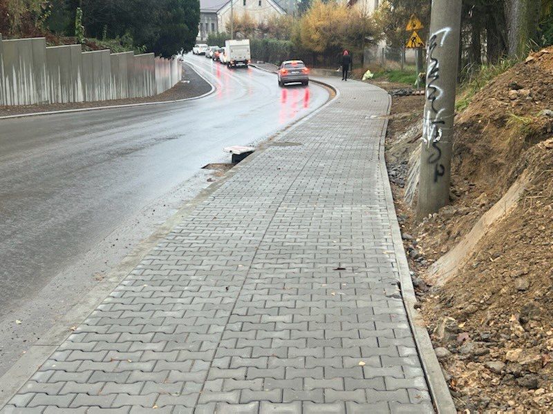 Usługi brukarskie – podwórka, parkingi, drogi