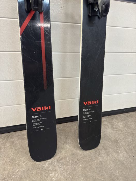 Narty freeride Volkl Mantra 100 184 cm