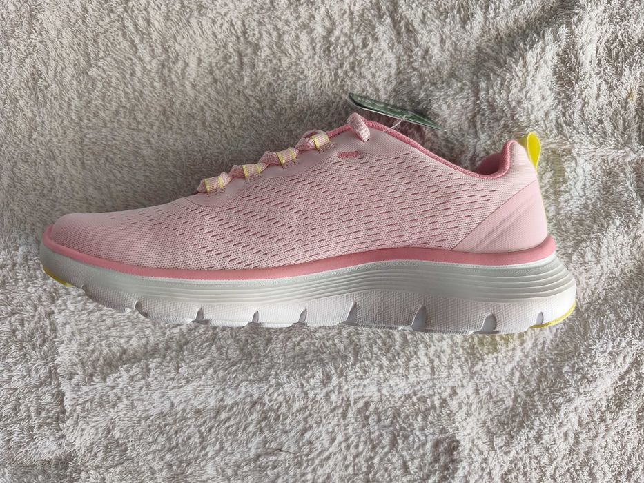 Sapatilhas Skechers Flex Appeal 5.0 – Novas – Tamanho 39