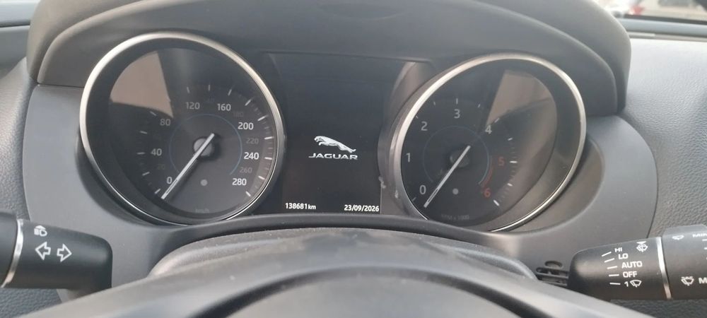 Jaguar XE 2.0 D Portfolio AWD Aut.
