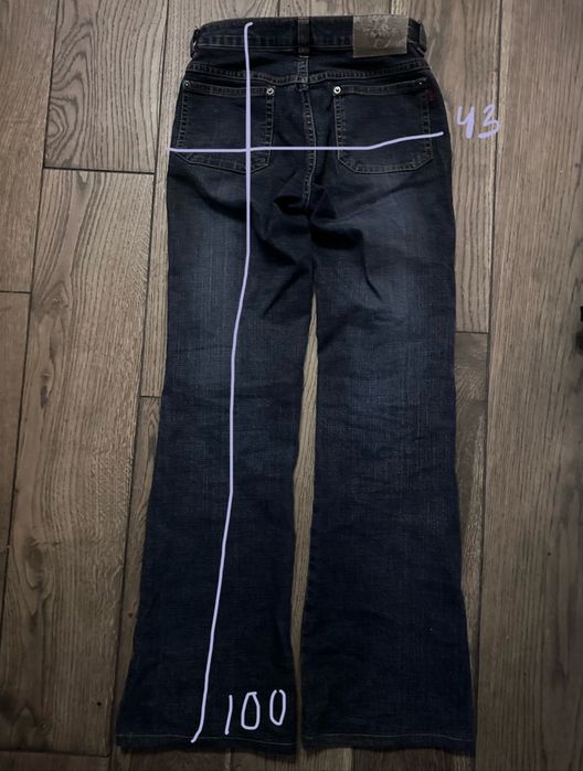 Джинсы в стиле 2000 y2k