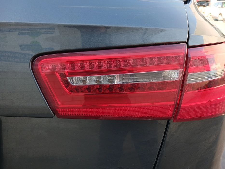 Farolim da mala direito AUDI A6 Avant (4G5, 4GD, C7)