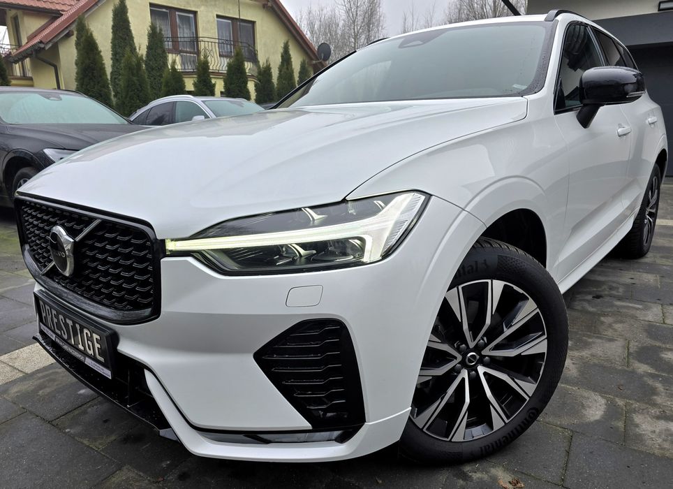 Volvo XC 60 B4 AWD 2024r R-DESIGN DARK PLUS kamera asystent Z NIEMIEC