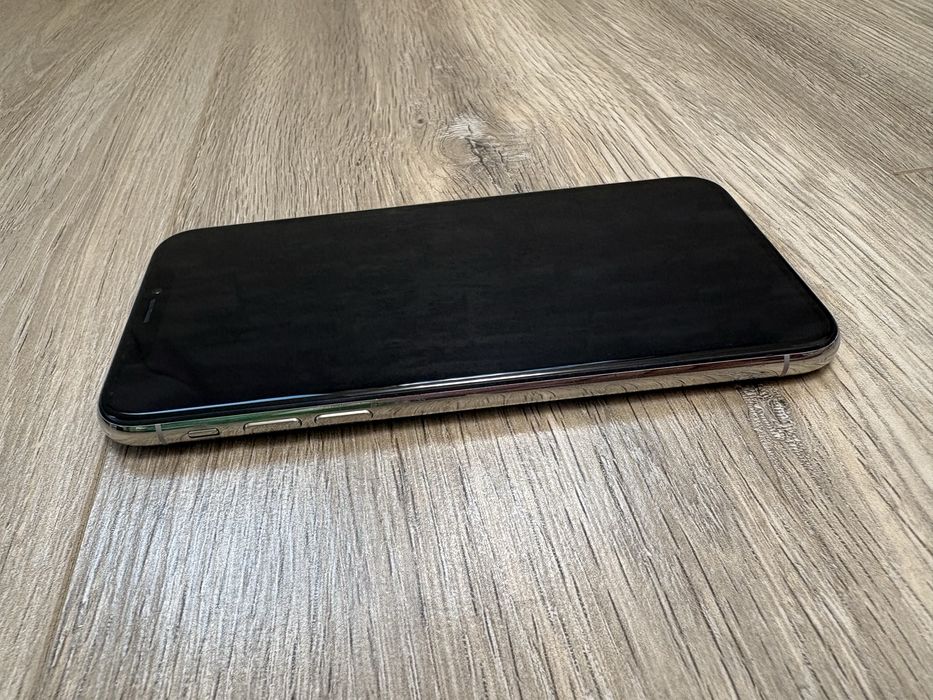 Продам Iphone xs 64 GB в ідеальному стані