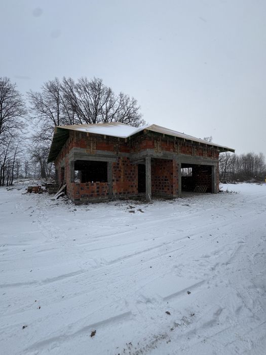Dom jednorodziny w budowie 165.85m2 duza dzialka 1400m2