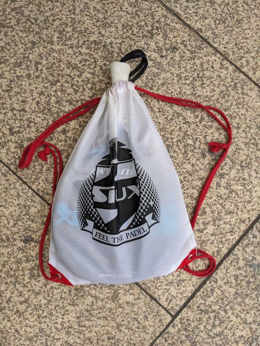 Raquete de Padel SIUX modelo Tsunami 4.0 azul