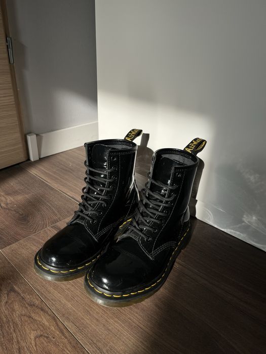 Dr martens czarne lakierowane martensy