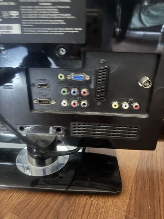 Telewizor sharp aquos 32 cale