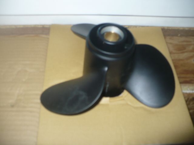 Śruba do silnika zaburtowego