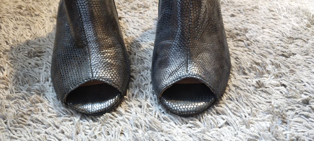 Przepiękne zjawiskowe sandały Eksbut,całkowicie skórzane, 36 r