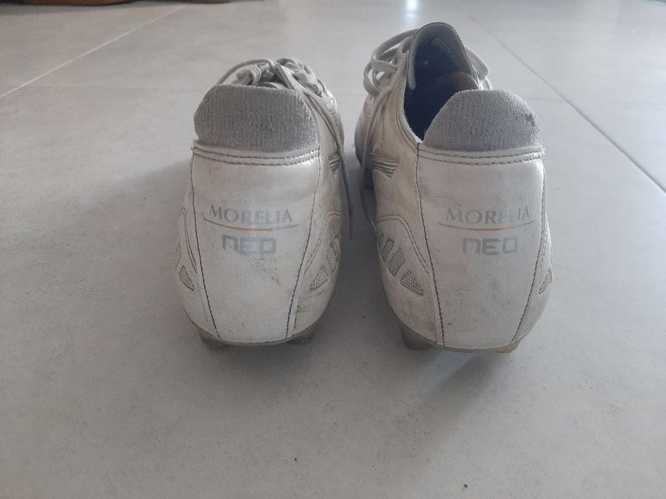 Chuteiras Mizuno