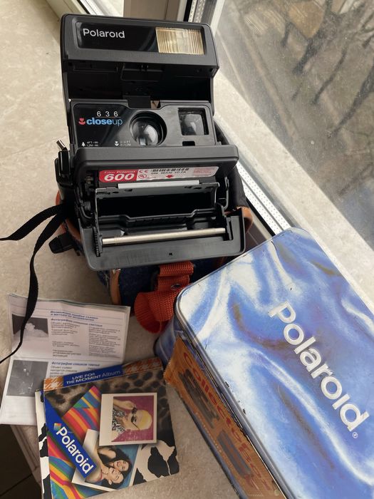 Коллекционный Polaroid 636 Close Up — легенда моментальной фотографии.