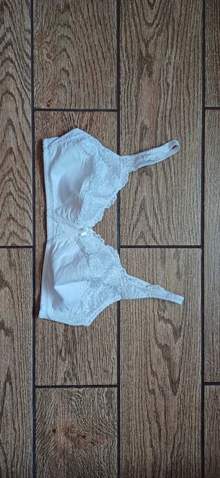 Biały bawełniany biustonosz Naturana r. 80 B