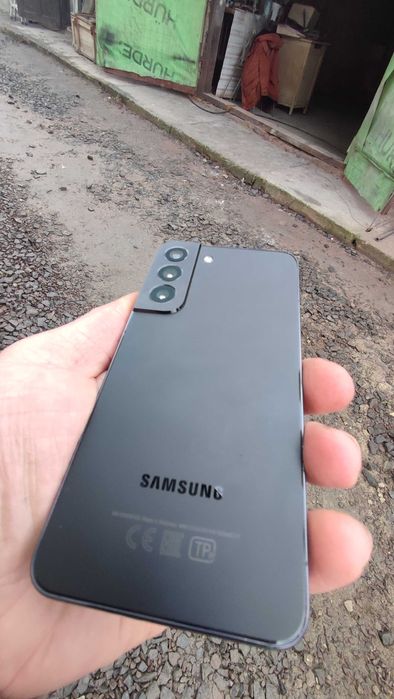 Samsung  S22  (Офіційний)