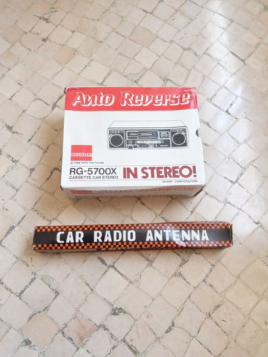 Auto-radio e antena, vintage, novos