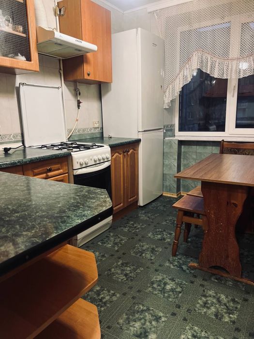 Продам 2-комнатную квартиру в Приднепровске! 20-летие Победы