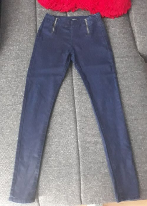 Spodnie rurki wysoki stan zameczki S