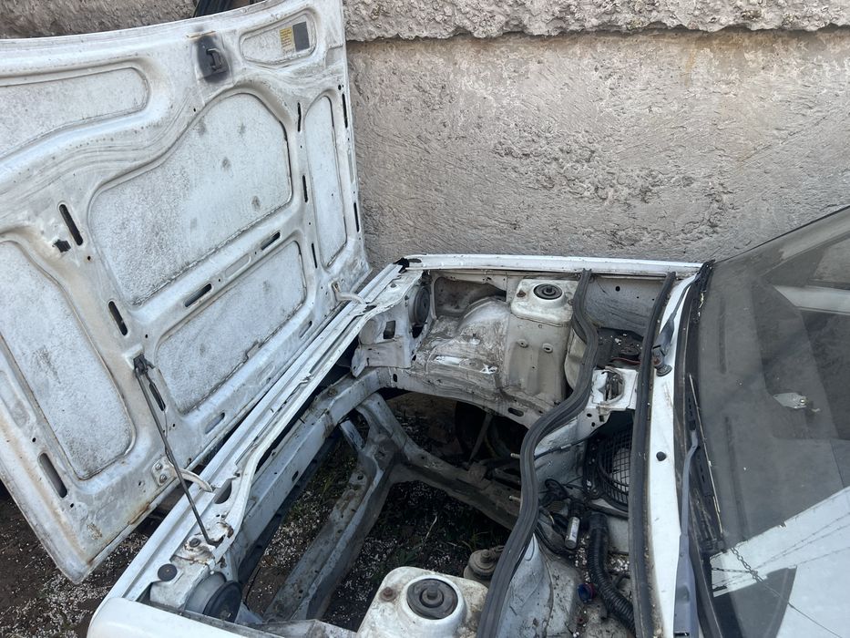 Renault rapid без двигуна і кпп