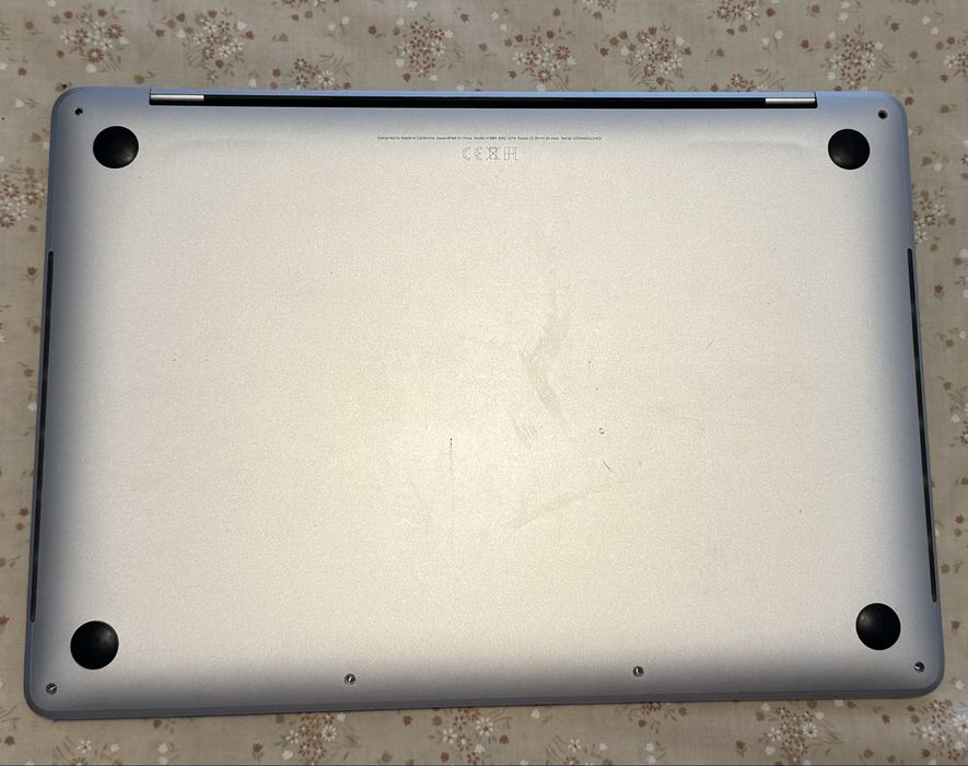 MacBook PRO A1989
