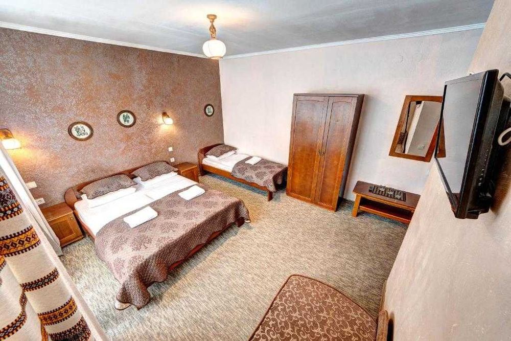 Готельний комплекс в Поляниці