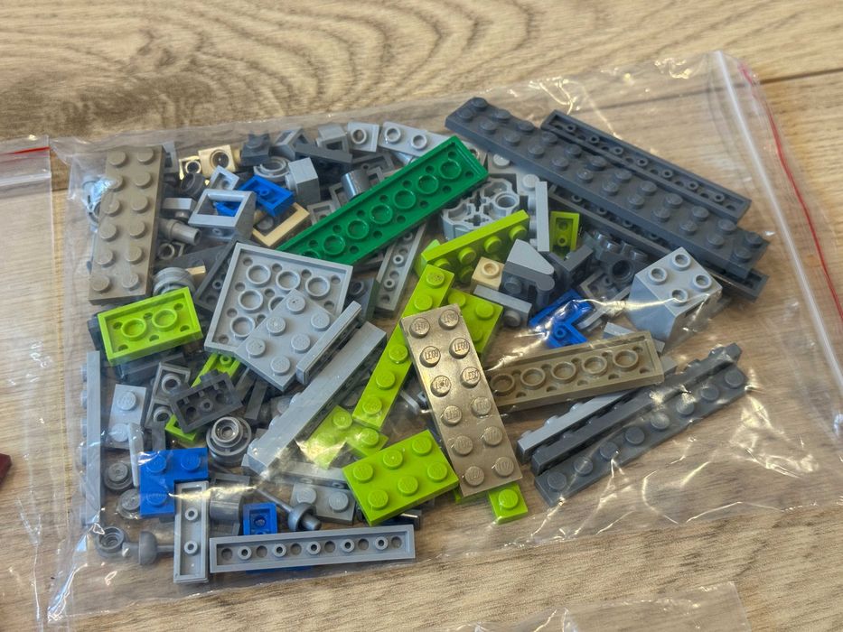 LEGO Star Wars 75182 Republic Fighter Tank jak 75342