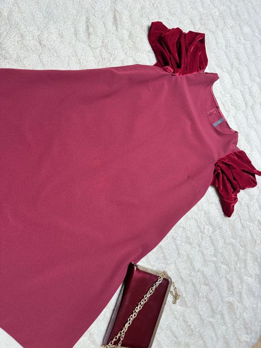 Продам гарне платтячко, Італія,клатч в подарунок