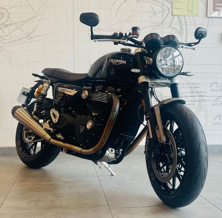 Triumph Speed Twin 1200