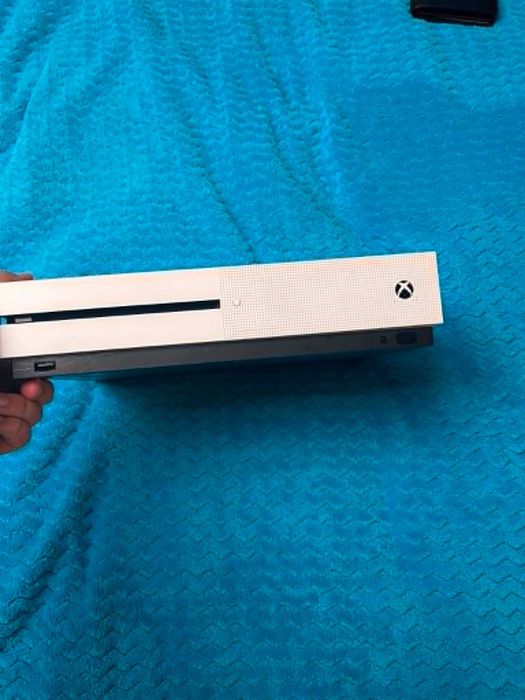 Xbox One 512 GB – sprzedam!
