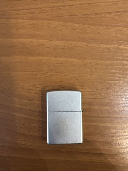Зажигалки користовані різні