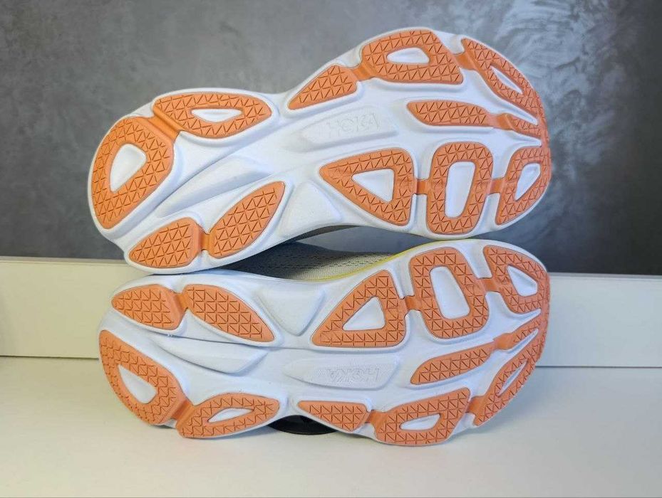 Кросівки Хока Hoka Bondi 8 40 2/3 25.5см. Оригінал