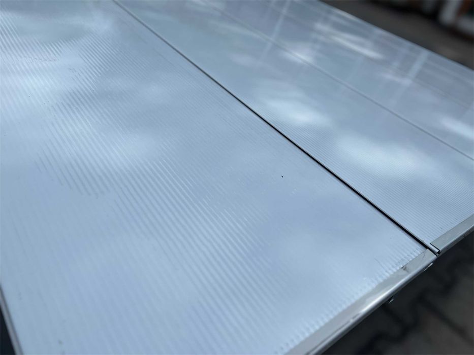 Brama segmentowa garażowa białe 300 x 300