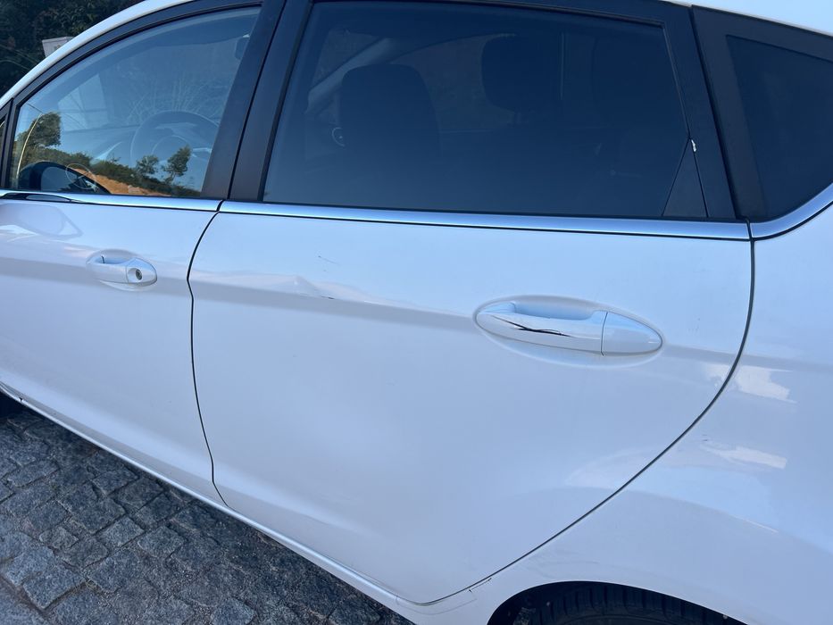Carro ford fiesta 1.25 foto 5