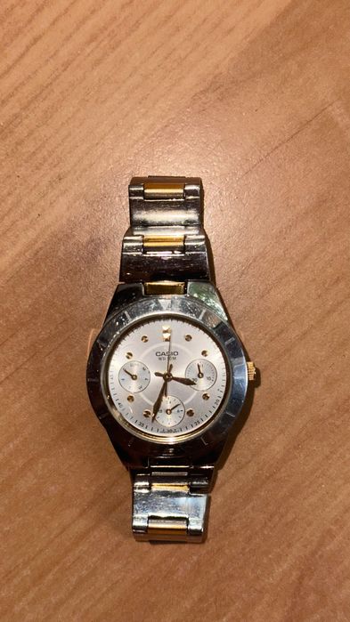 Часы Casio бу женские