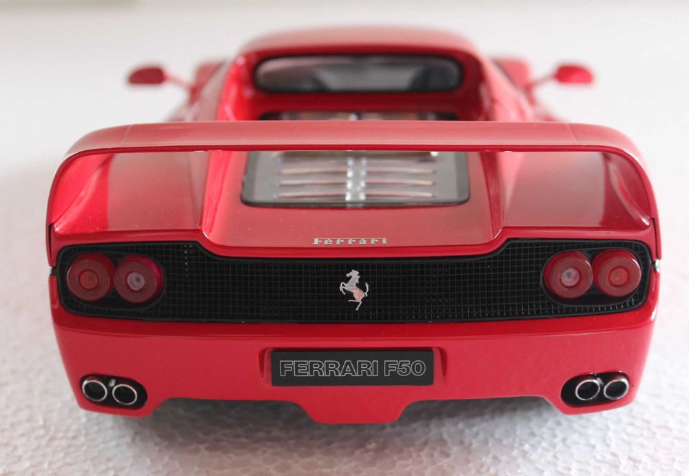 FERRARI F50 Coupé/Spyder escala 1/12  Tamiya